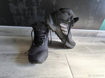 Prodám outdoorové boty Adidas Terrex AX4 Mid GTX - 2