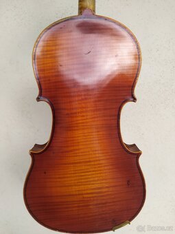 Housle - 2