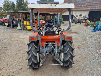 Kubota GL 260 s čelním nakladačem - 2