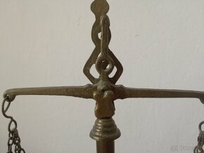 Prodej - starožitná kupecká řetízková váha. - 2