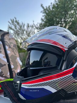 Přilba na moto - 2