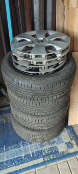 Kola Škoda Fabia 3, Rapid R15 letní + orig. kryty kol - 2
