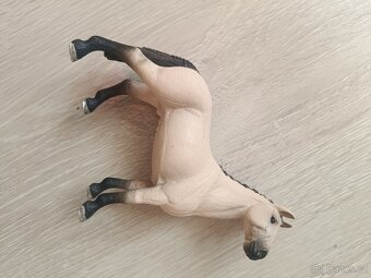 Figurka Schleich Valach hannoverský 13928 - 2