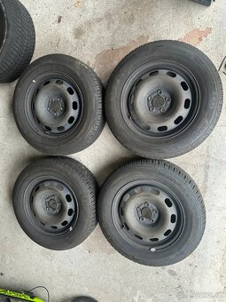 Letní pneu Škoda Octavia s disky 195/65 R15 - 2