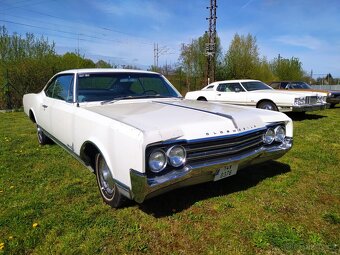 1965 Oldsmobile Delta 88, 2Door - 2