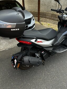 Aprilia SR GT 125 - 2
