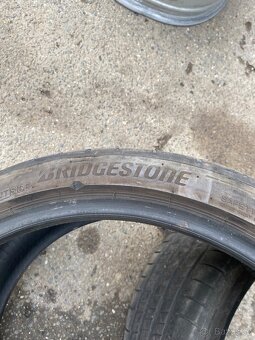2x pneu 235/35/19 letní Bridgestone - 2