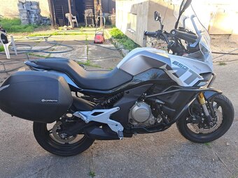 CF Moto 650MT - 2