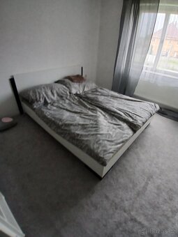 Prodám postel 160x200 +matrace - 2