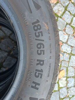 Pneu Continental EcoContact 6 15" - 2