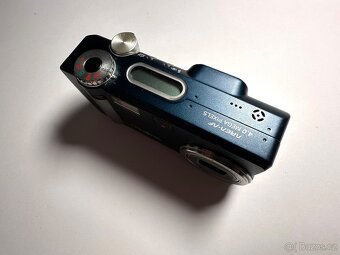 Konica Minolta Dimage F200 Modrý - Retro - 2