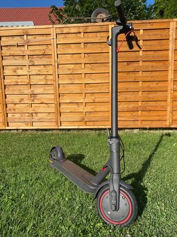 Elektrická koloběžka Xiaomi mi scooter pro 2 - 2