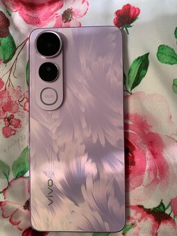Vivo V50 Lite - 2