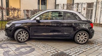 AUDI A1 r. 2010 - na náhradní díly - 2