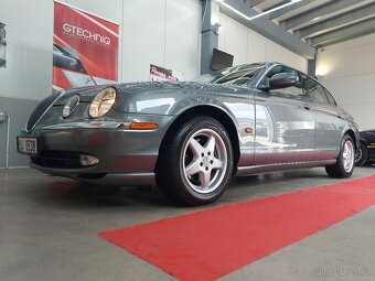 Jaguar S-type V6 - 2
