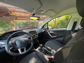 Peugeot 2008 Active 1.2, 81 kW, r.v. 2016, STK do 07/2026 - 2