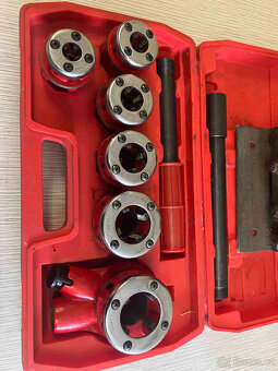 Závity trubek a otvorů - 2