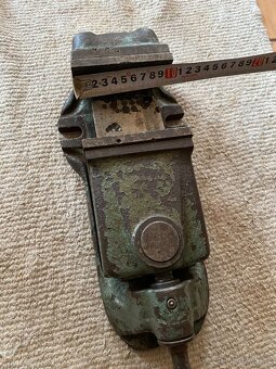 Strojní svěrák - 2