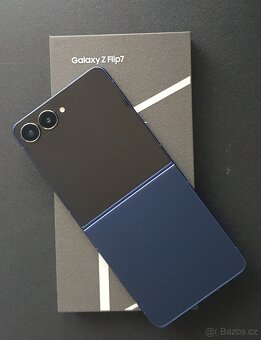 Samsung Galaxy Z Flip7 5G / 12+256 / V záruce do 10/2027. - 2