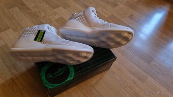 NOVÉ Kotníkové Bílé Tenisky vel. 44 AKČNÍ CENA POUZE 350kč - 2