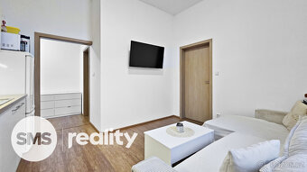 Pronájem komfortního 2+kk s skvělou dostupností - 2