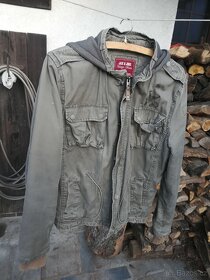Podzim-zima bunda značky Jack and Jones vel. XL - 2