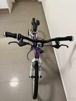 Woom 4 - fialová - 2