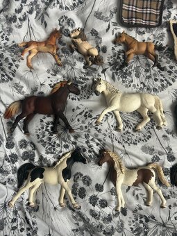 Schleich Koníci - 2