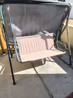 Zahradní houpačka - 2