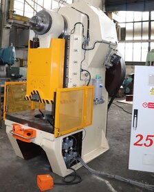 Lis výstředníkový LE 250 C po GO - 2