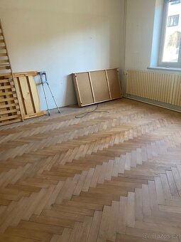 Prodám parketovou podlahu - 2