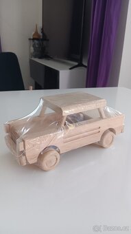 Dřevěné auto trabant - 2