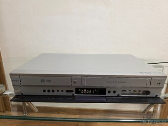 GPX VCR /DVD recorder DVR9495-DVB-T - 2