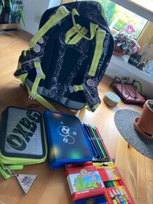 Školní batoh Topgal s penálem a pastelkami - 2