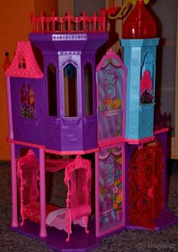 Zamek Barbie - 2