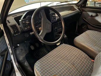 Fiat Uno - 2