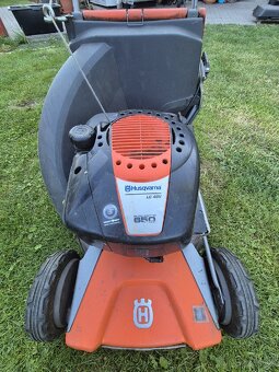Sekacka Husqvarna záběr 48cm s pojezdem. - 2