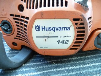 HUSQVARNA 142 - 2
