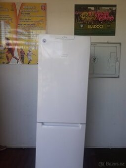 Kombinovaná lednice Hotpoint Ariston MBM 1821 VWB. - 2