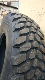 Pneu 335/80 R20 - 2