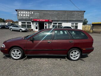 VOLVO V40 1,7i NOVÁ STK - DOBRÝ STAV - 2
