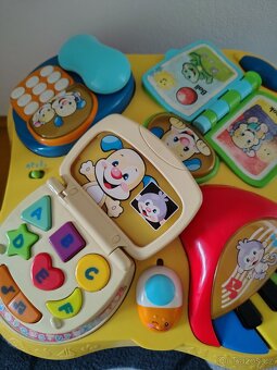 Hrací stoleček Fisher Price - 2