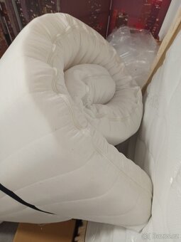 Matrace 200 x 140 cm - 2