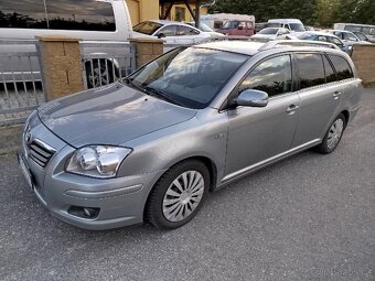 Toyota Avensis 2.2 D4-D - 2