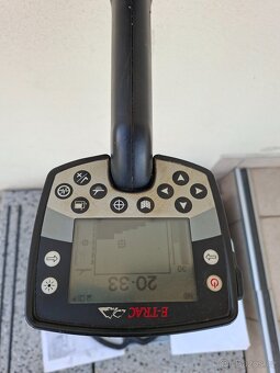 Detektor kovu Minelab Etrac - 2