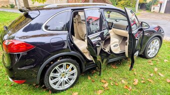 Porsche Cayenne - 2