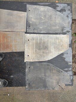 VW brouk Oval a dedek gumové koberce - 2