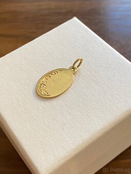Zlatý přívěsek - 2