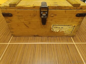 stará bedna na náboje - 2