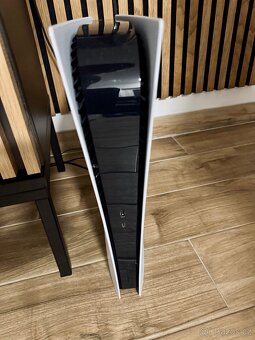PlayStation 5 + ovladač DualSense - 2